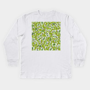 Bees and Hostas Tossed on Yellow Green 5748 Kids Long Sleeve T-Shirt